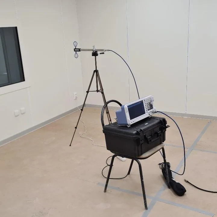 Испытания экранирующей способности клетки Фарадея (РЧ тест)